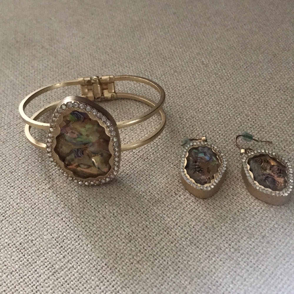 DONATING SOON Matching Bracelet and Earrings